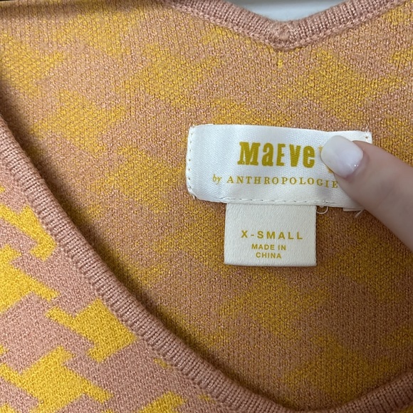 MAEVE Anthropologie Houndstooth V-Neck Pullover Sweater - Picture 5 of 10